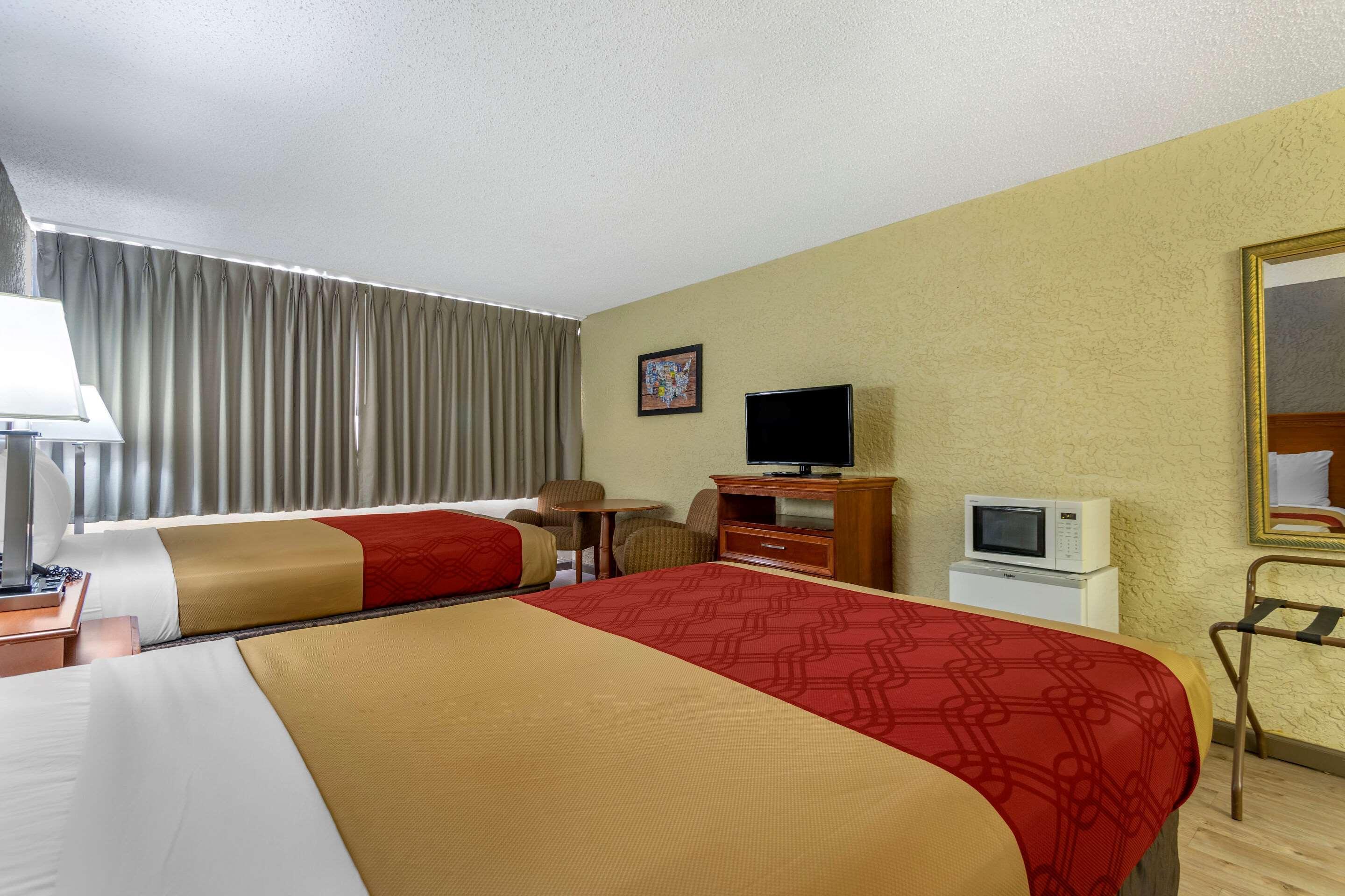 Econo Lodge Broken Arrow-Tulsa Exterior foto